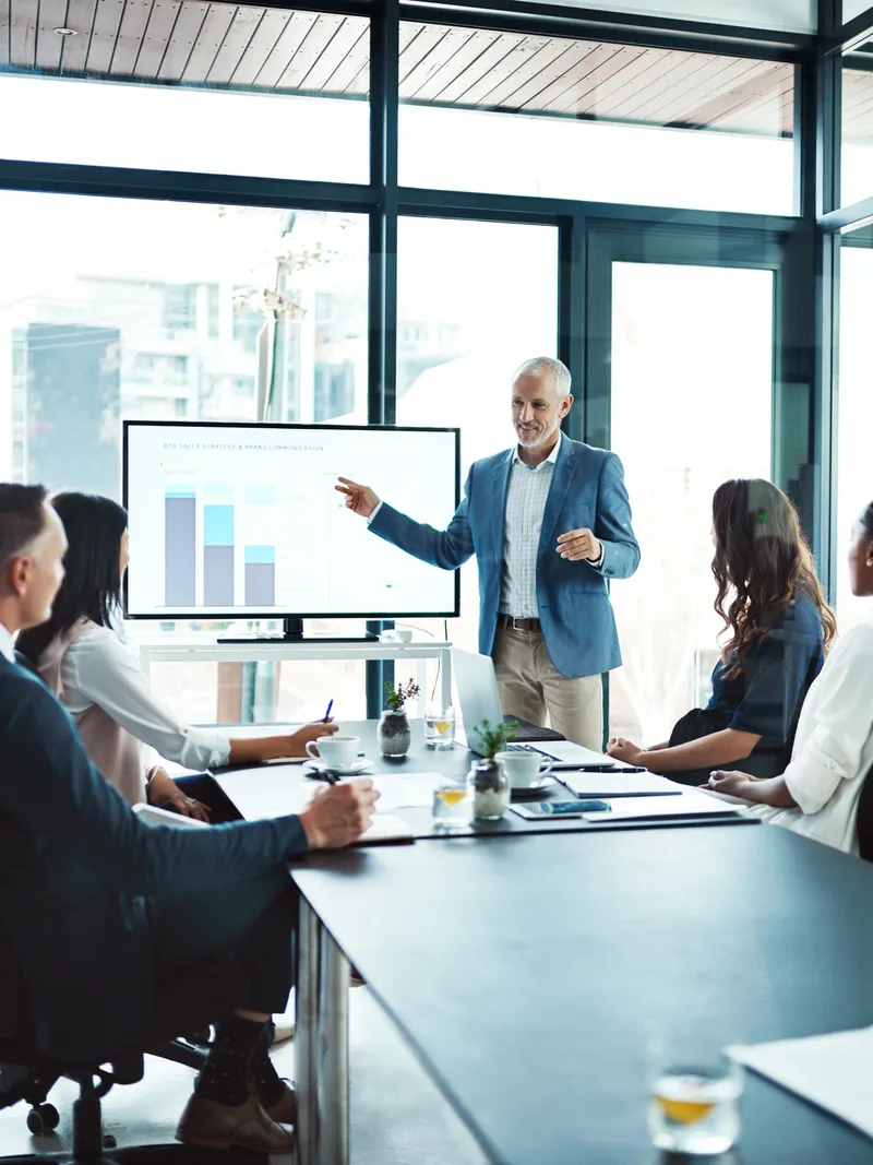 There are many benefits to hiring a fractional cio